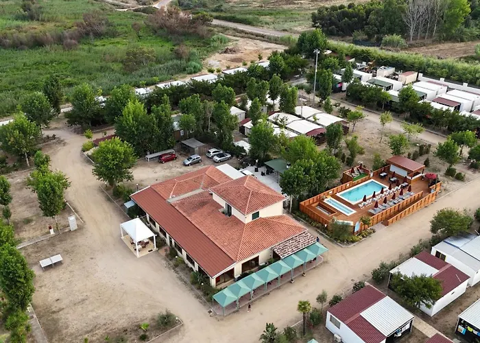 مكان تخييم Camping Girasole