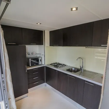 Camping Girasole مكان تخييم غيراسول