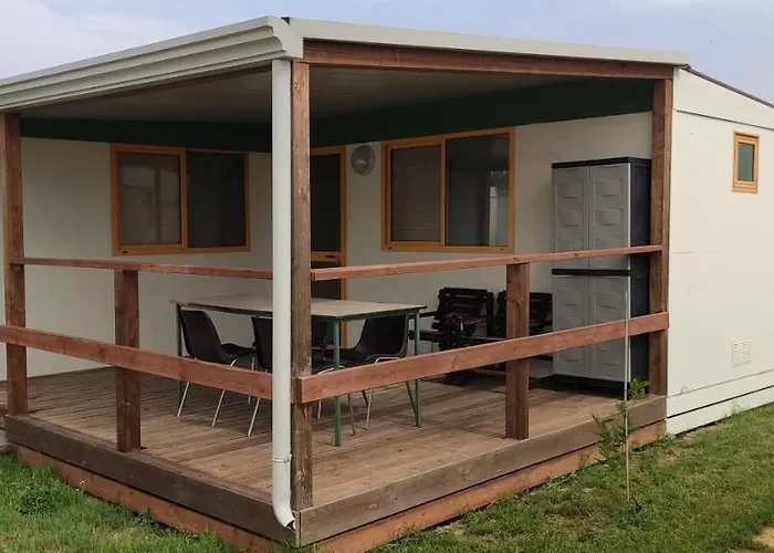 مكان تخييم Camping Girasole *