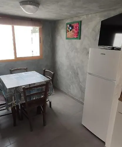 مكان تخييم Camping Girasole *