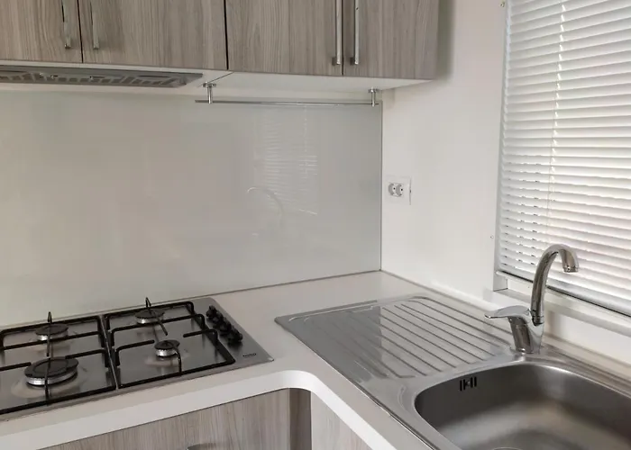 Camping Girasole مكان تخييم غيراسول