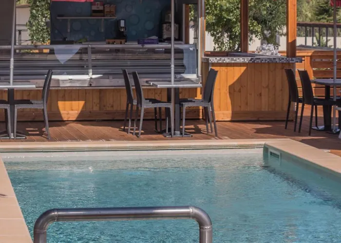 مكان تخييم Camping Girasole *