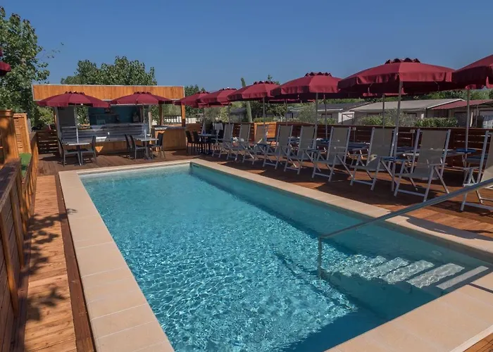 Camping Girasole مكان تخييم غيراسول